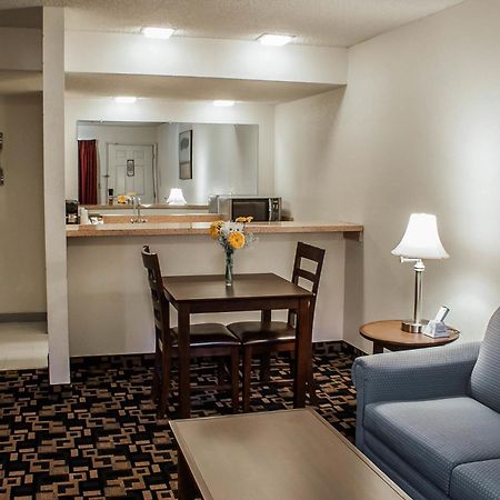 Morningglory Inn & Suites Μπέλινγκχαμ Δωμάτιο φωτογραφία