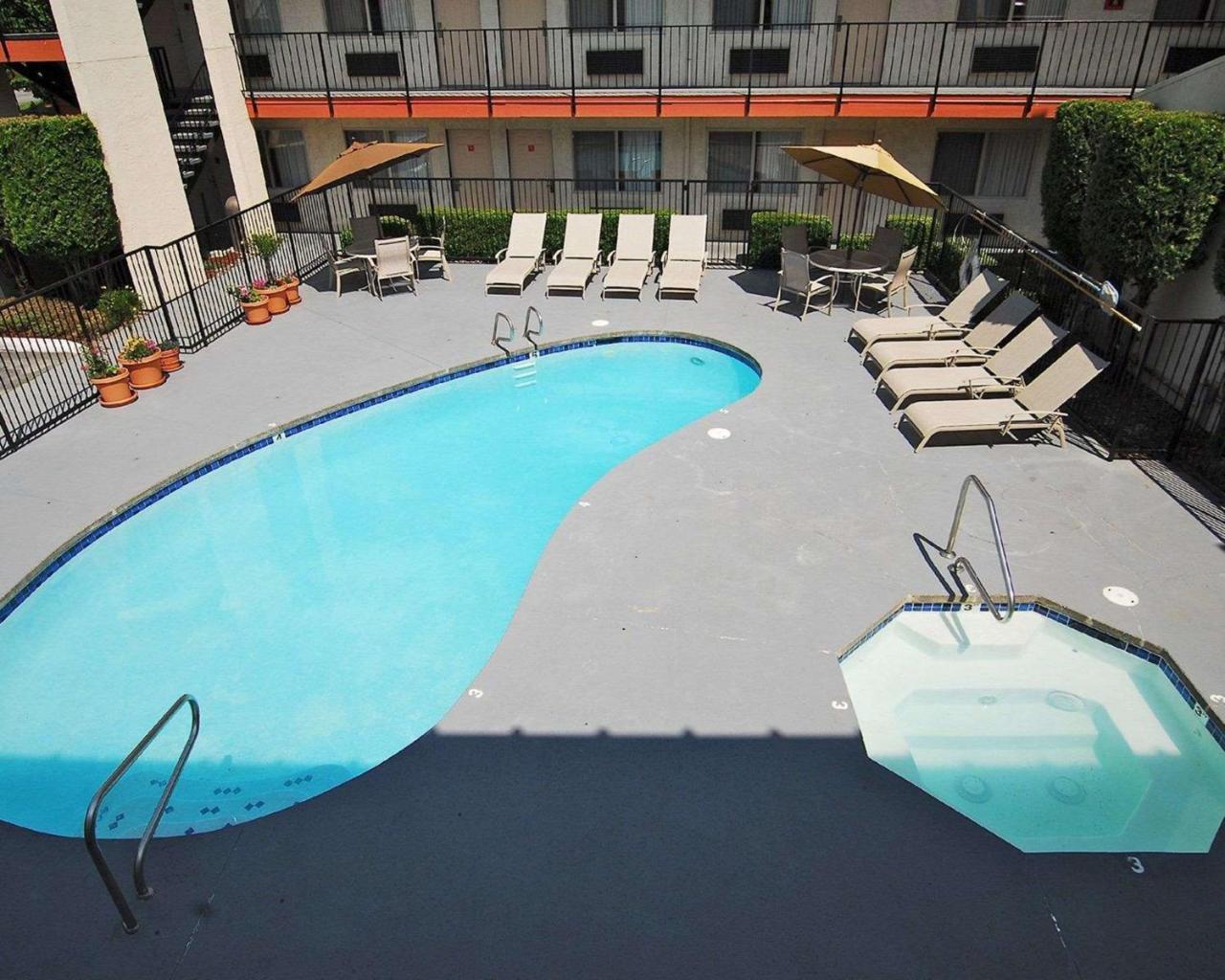 Morningglory Inn & Suites Μπέλινγκχαμ Εξωτερικό φωτογραφία