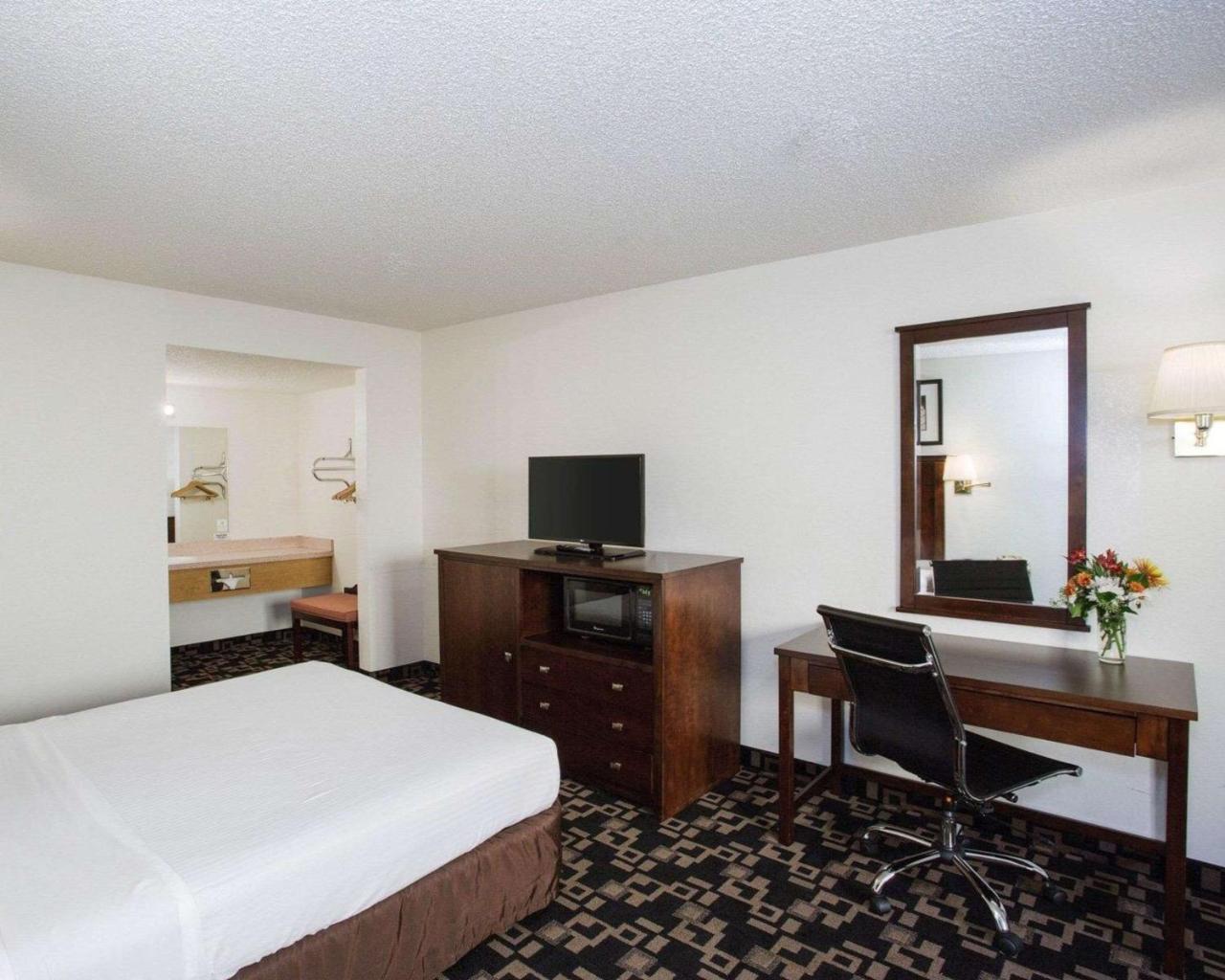 Morningglory Inn & Suites Μπέλινγκχαμ Εξωτερικό φωτογραφία